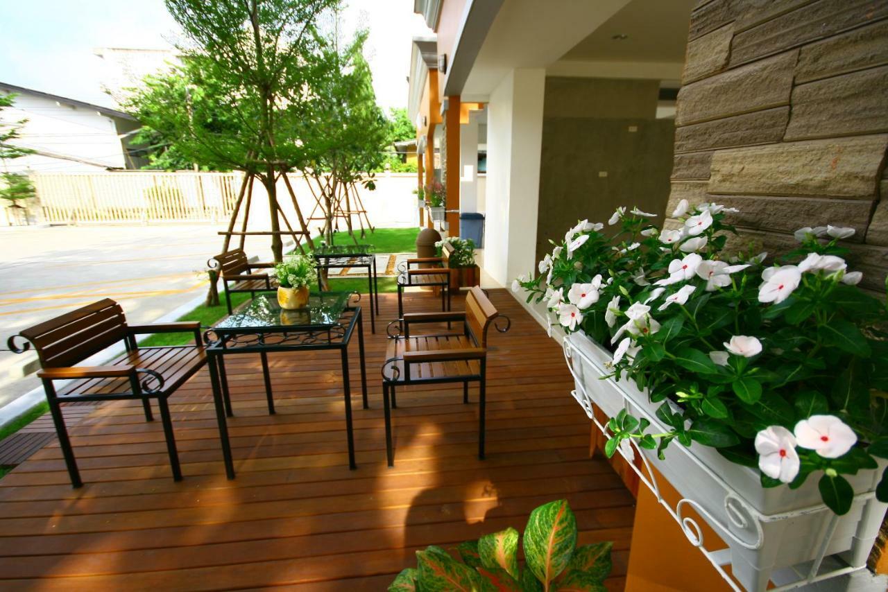 At Home Phetkasem Banguecoque Exterior foto