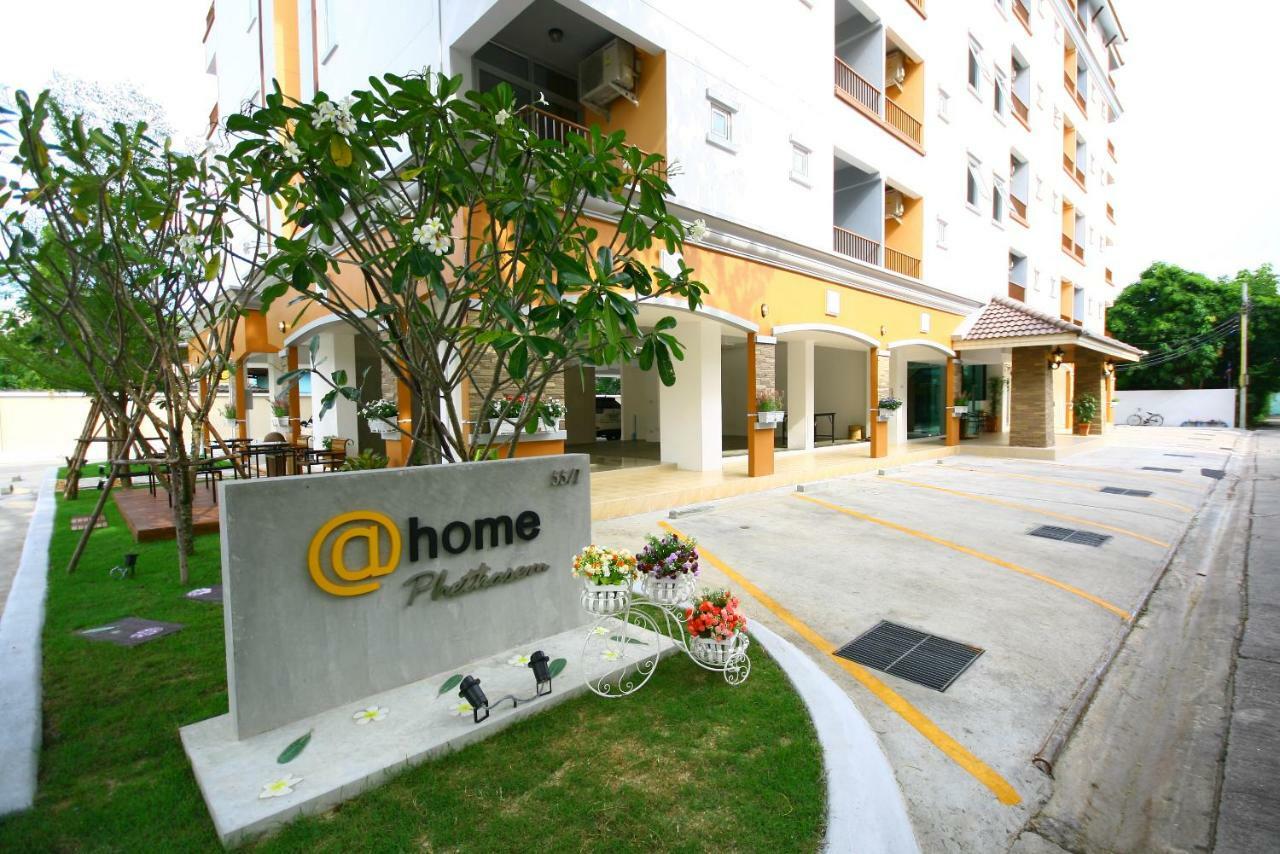 At Home Phetkasem Banguecoque Exterior foto